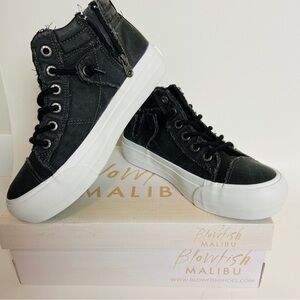 Blowfish Black and White Casual Canvas High-Top Sneakers with Zipper.